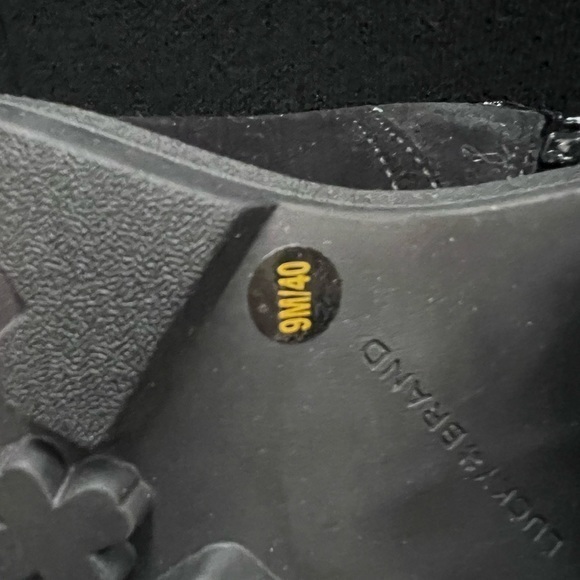 Lucky Brand Bootie Sodeti Oiled Suede New in Box - Picture 6 of 9